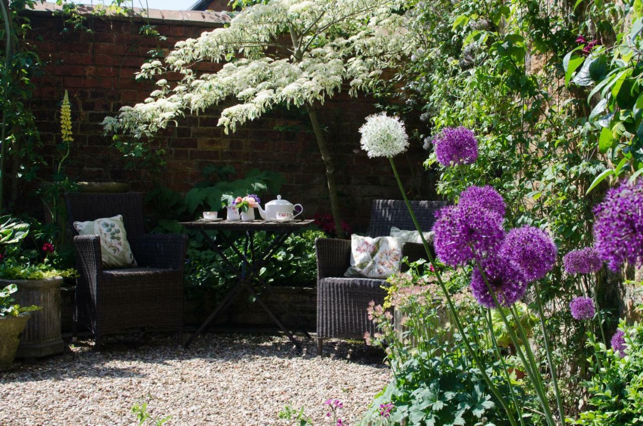 The Hollies Bed And Breakfast Uppingham Dış mekan fotoğraf